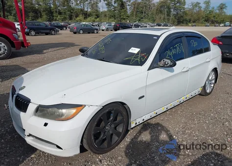2006 BMW 325I z USA, uszkodzony, nr VIN WBAVB13516KX40423